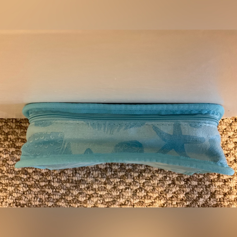 Crabtree & Evelyn Summer Sea Shell, Blue Travel Bag/Cosmetic Bag - Picture 9 of 15
